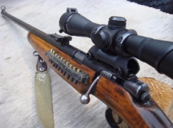 Винтовку для бесшумной стрельбы обнаружили у парня из Среднеахтубинского района