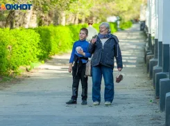 Судебный пристав помог восстановить общение ребенка с бабушкой и дедушкой в Волжском