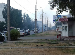 Пожар разгорелся рядом с храмом Серафима Саровского в Волжском 