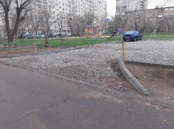 Незаконные ограждения во дворах снесут в Волжском