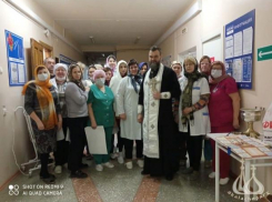 Пациентов в больницах Волжского «лечили» святой водой 
