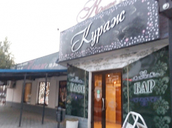 Накануне роковой ночи Масленников устроил драку в баре «Кураж» в Волжском 