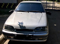 Хулиганы разделались с чужим авто за пару часов в Волжском