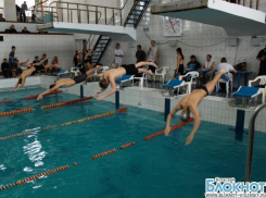 В Волжском определили сильнейших пловцов