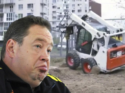 Конфуз с трактором произошел на строительстве стадиона Леонида Слуцкого