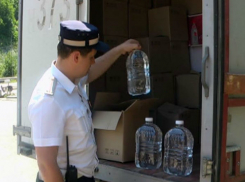  Под Волгоградом инспекторы ДПС обнаружили 36 тонн нелегального спирта в грузовике