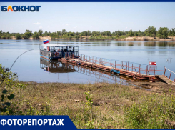 Фотокорреспондент «Блокнот Волжский» прокатился на первом рейсе парома через Ахтубу