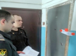 Должницу банка выселили из квартиры в Волжском