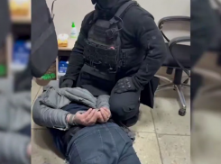 Семейная афера ради паспорта: в Волгограде задержаны миграционные мошенники