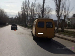 В результате аварии в Волжском пассажирка маршрутки оказалась в больнице