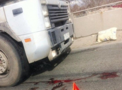 Житель Волгодонска на фуре сбил пенсионерку на третьей Продольной