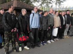 В Волжском состоялась первая отправка призывников в Вооруженные силы Российской Федерации