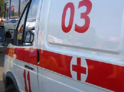 В Волжском неизвестный сбил 20-летнего парня и скрылся с места ДТП