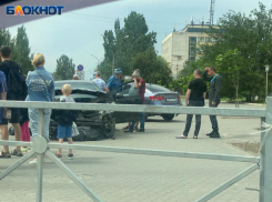 В результате ДТП машины вылетели на обочину в Волжском, есть пострадавшие