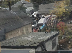 Пожароопасные завалы разместили в Рабочем поселке в Волжском