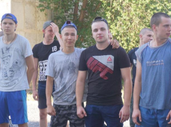 23 волжанина отправились топтать кирзу