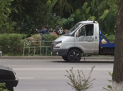 Два автомобиля за ночь перевернули на дорогах Волжского