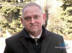 Игорь Воронин поздравил прекрасную половину Волжского с 8 марта