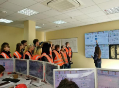Студенты из Волжского приняли участие в акции «Неделя без турникетов»