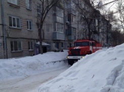 В многоэтажке Волжского горел подвал