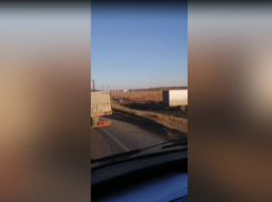 Фура и две легковушки столкнулись под Волжским: видео с места происшествия
