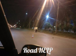 Ночью в Волжском рядом с «Волгамоллом» BMW насмерть сбил человека