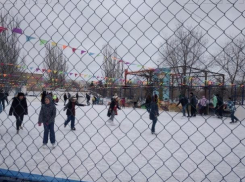 «Центральный» каток приглашает волжан пройти спортивную полосу на льду 