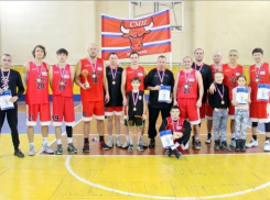 «СМН» из Волжского взяли золото регионального первенства по баскетболу