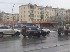 Волжан рассмешила открытая доставка «Почты России»