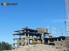 В Волжском ликвидировали недострой, где погиб рабочий 