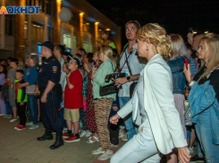 Экс-чиновницу Волжского заподозрили в махинациях с «черным налом» на Дне города 