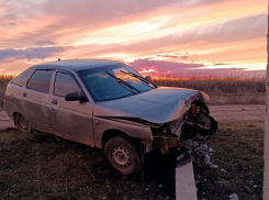 Водитель «ВАЗа» едва не разбился под Волжским