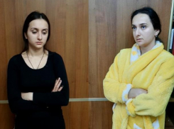 Две местные жительницы забирали деньги у пенсионерок