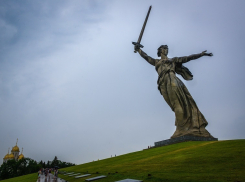 У волжан осталось менее суток для голосования за изображение Родины-матери на банкнотах