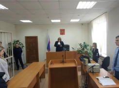 Нанес 20 ударов ножом, чтобы избавить от страданий: в Волжском произошло страшное убийство с кражей золота