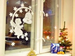 Волжанам предложили украсить свои окна к Новому году