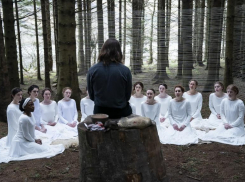 1 июня состоится российская премьера триллера «Приди ко мне» и онлайн-встреча с режиссером Малгожатой Шумовской