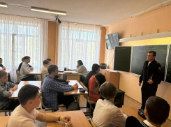 Волжская ГИБДД провела урок правовой грамотности для школьников
