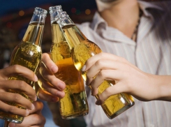 Волгоградца будут судить за распитие спиртного с несовершеннолетним братом