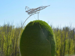 Арт-объект «Бомбить Воронеж» оказался фейком в Волжском