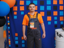 Плиточник из Волжского выиграл 300 000 рублей и стал «золотыми руками» России