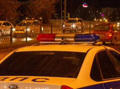 Иномарка «догнала» на перекрестке «приору» в Волжском