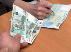 Трое волжан заплатили врачу и получили фиктивные больничные листы