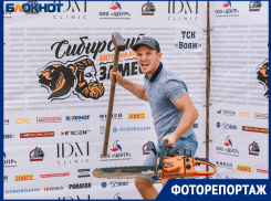 Настоящий замес со спортивным шоу, танцами и музыкой устроили волгоградцы