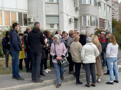 В Волгограде протесты помогли избавиться от шиномонтажки на береговой линии Волги