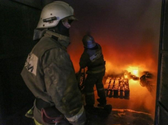 Сегодня ночью в Ленинске произошел пожар в жилом доме