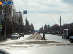 Волжанка за рулем иномарки сбила мужчину на «зебре» в центре города