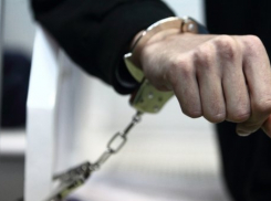 В Волжском 33-летний мужчина пытался изнасиловать девушку