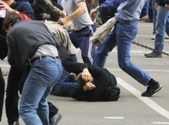 40 студентов устроили массовую драку на Спартановке 