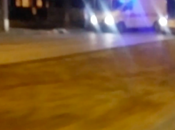 Женщина-пешеход скончалась под колесами иномарки, не дождавшись «скорую» в Волжском